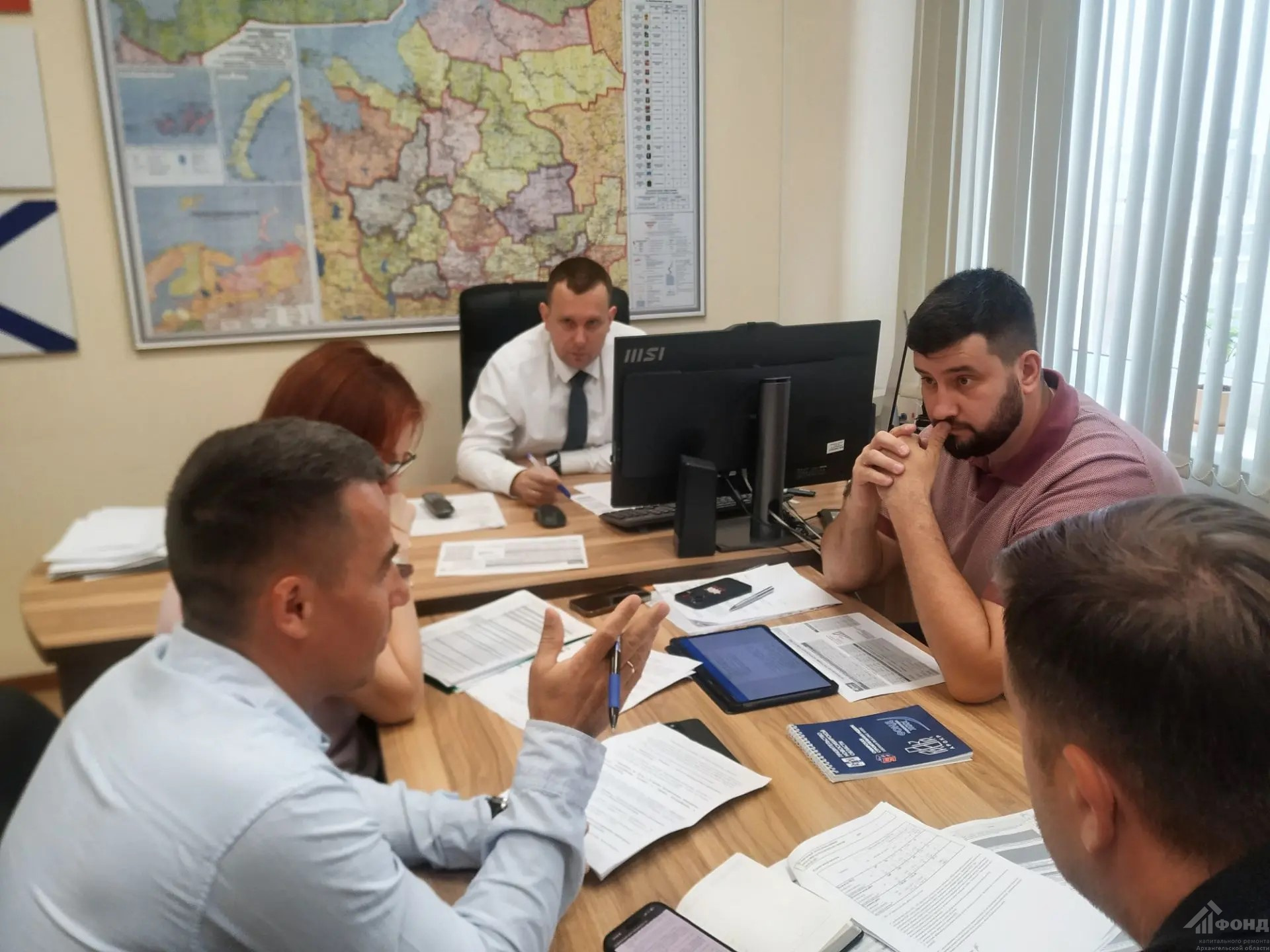 В правительстве Поморья стартовал цикл встреч с подрядными организациями, задействованными в капремонте многоквартирных домов